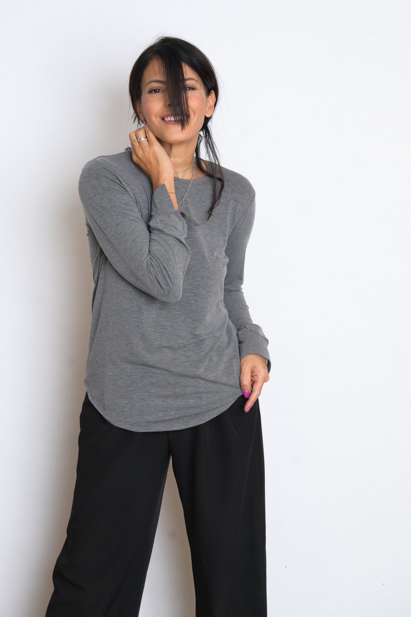 T SHIRT חולצה אפורה בייסיק image 0