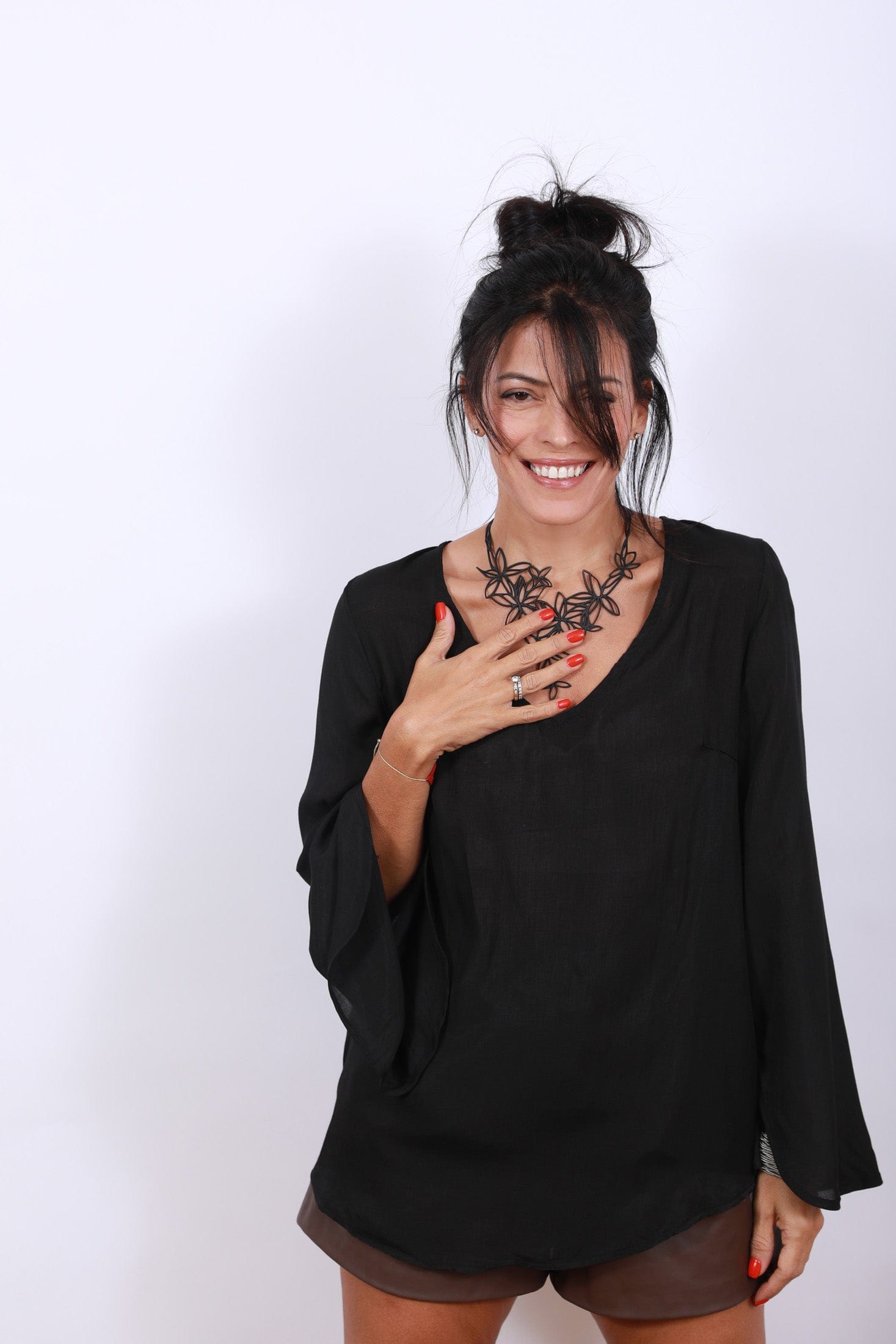 AVLON חולצה שחורה image 10