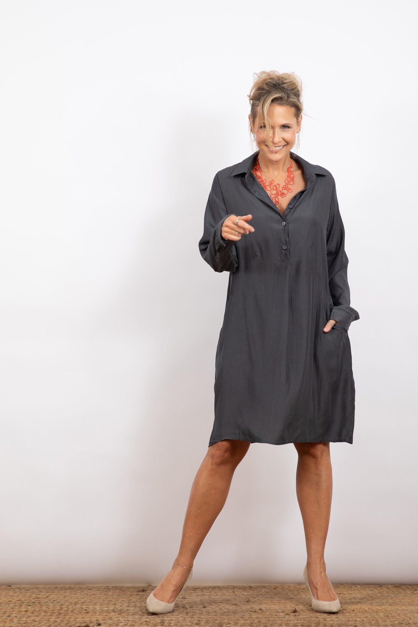 FRITZI שמלה מיני אפורה image 1