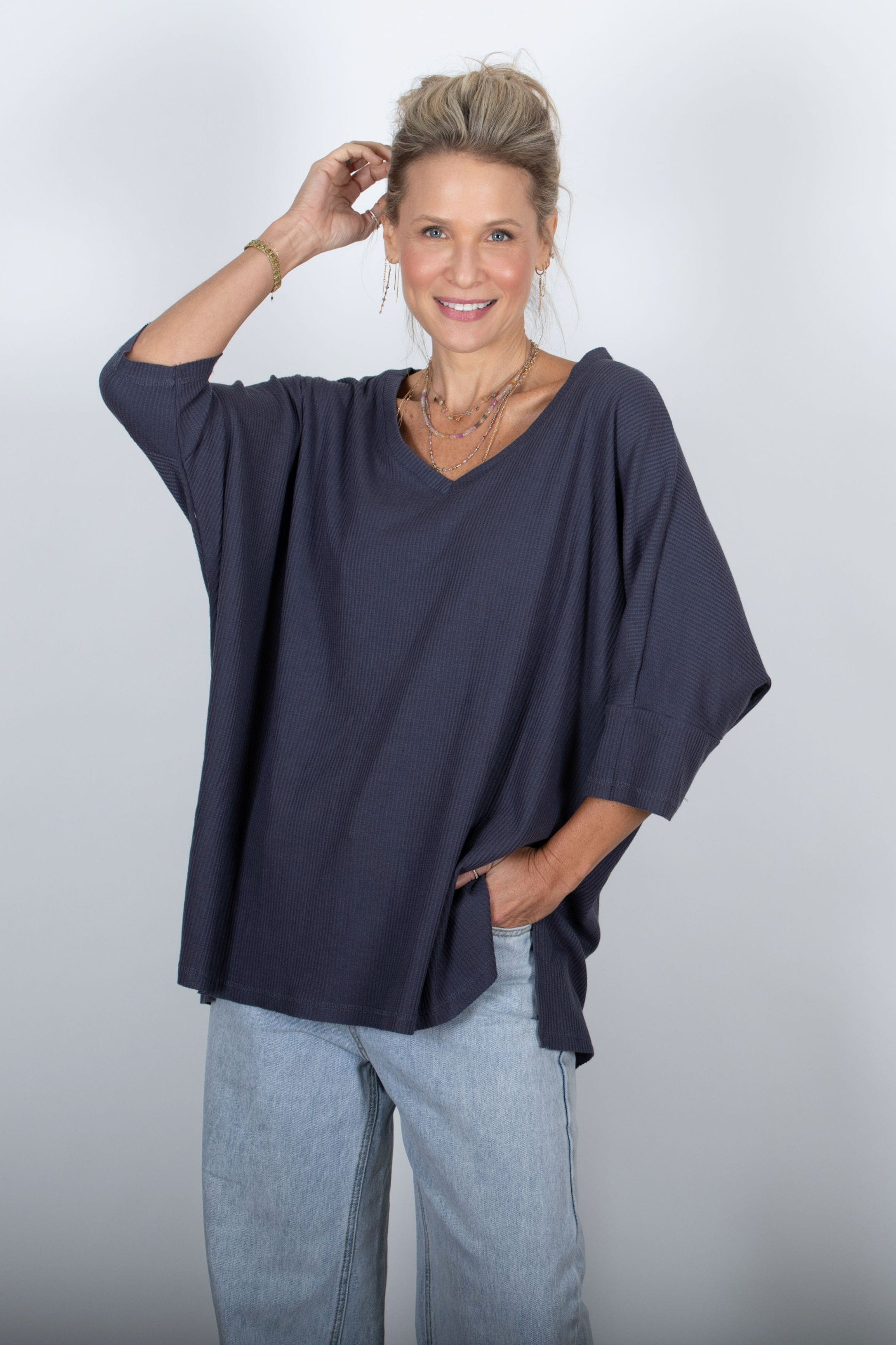 BABL חולצת אוברסייז אפורה וופל image 0