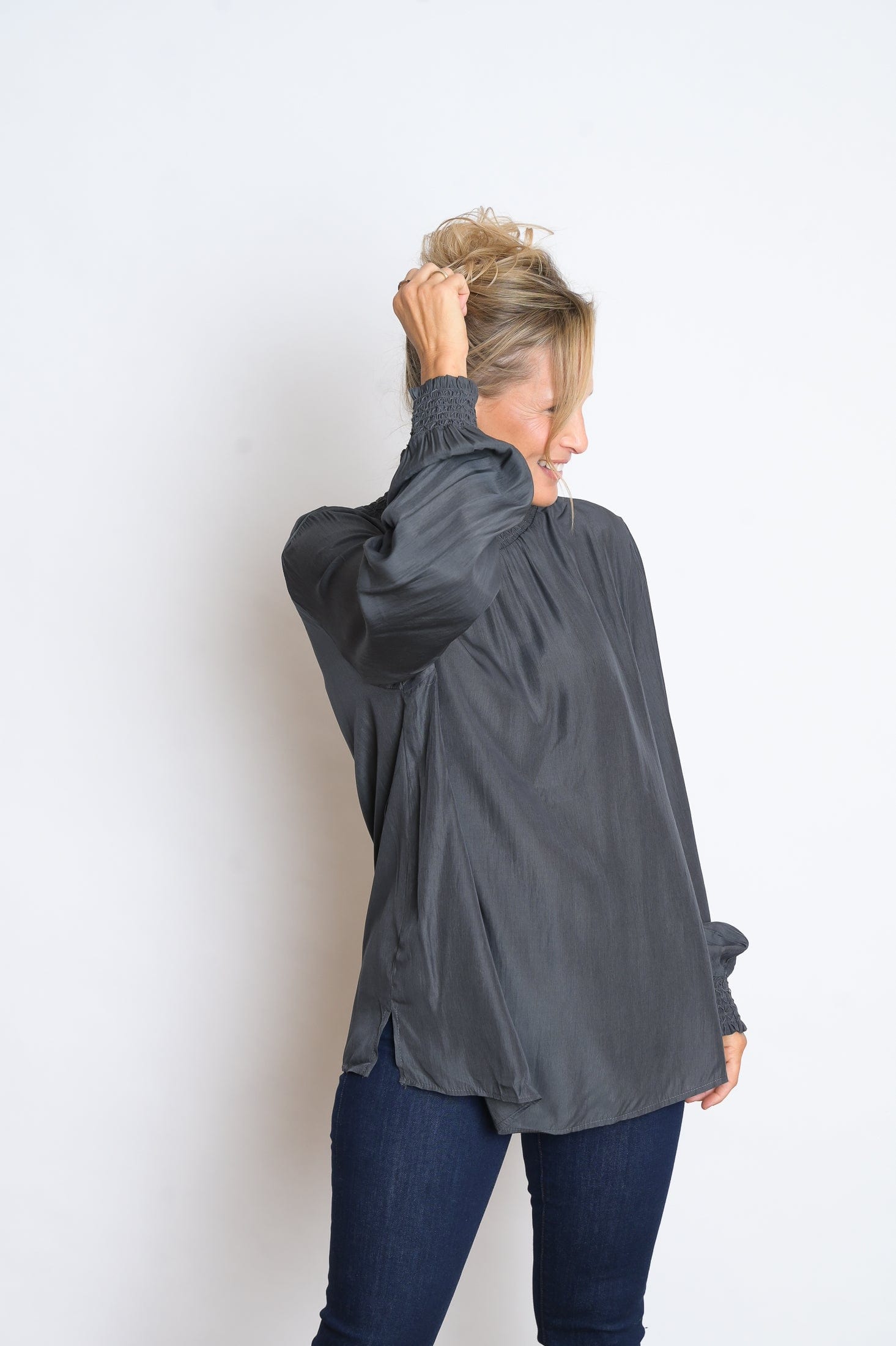 ATHEI חולצה אפורה image 3