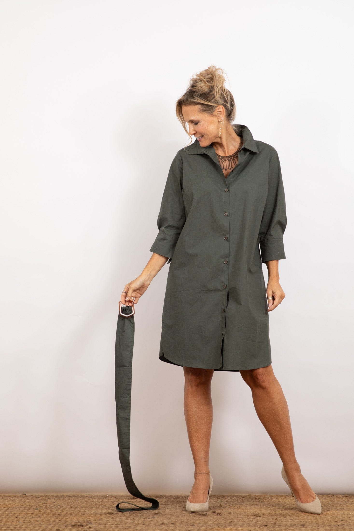 D DRESS שמלה עם חגורה image 1