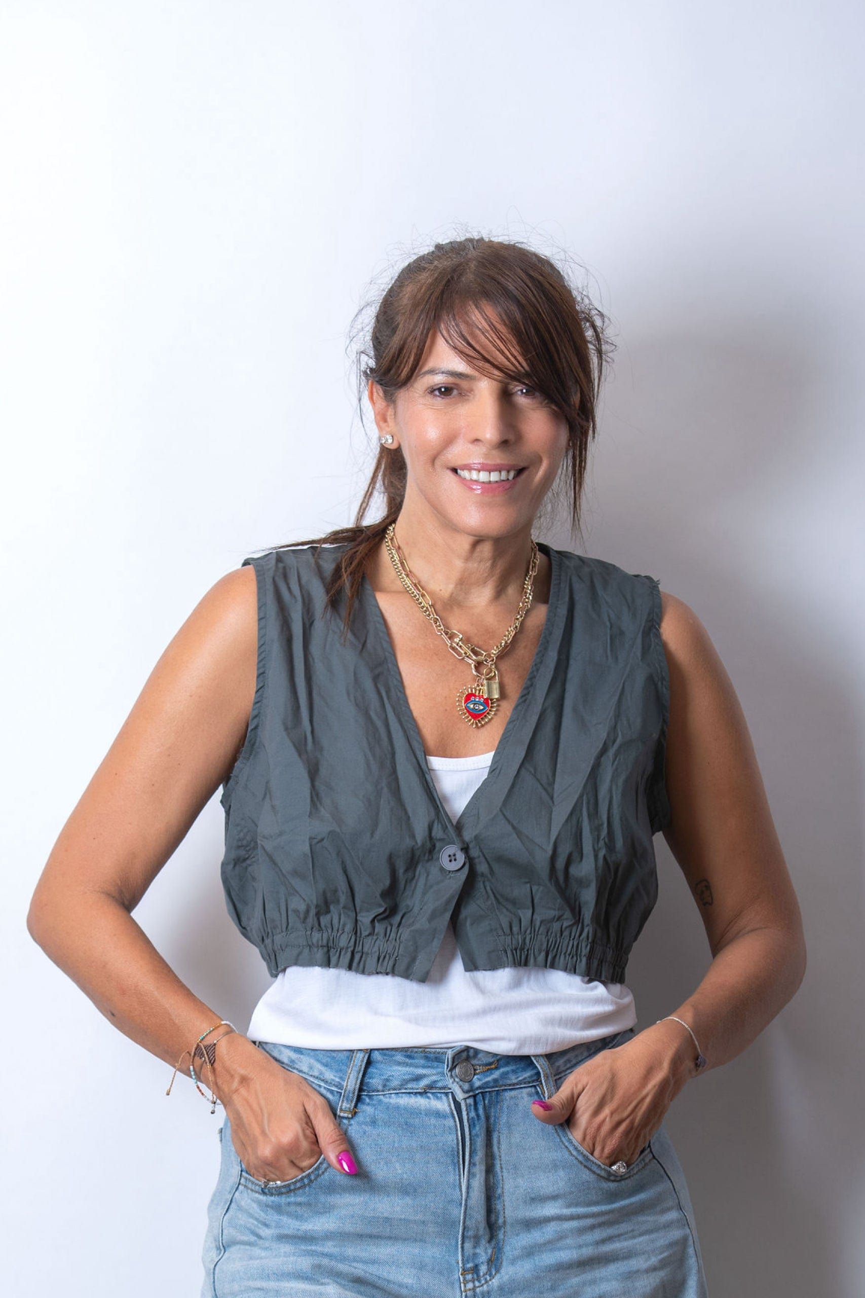 וסט קטן אפור זית image 5