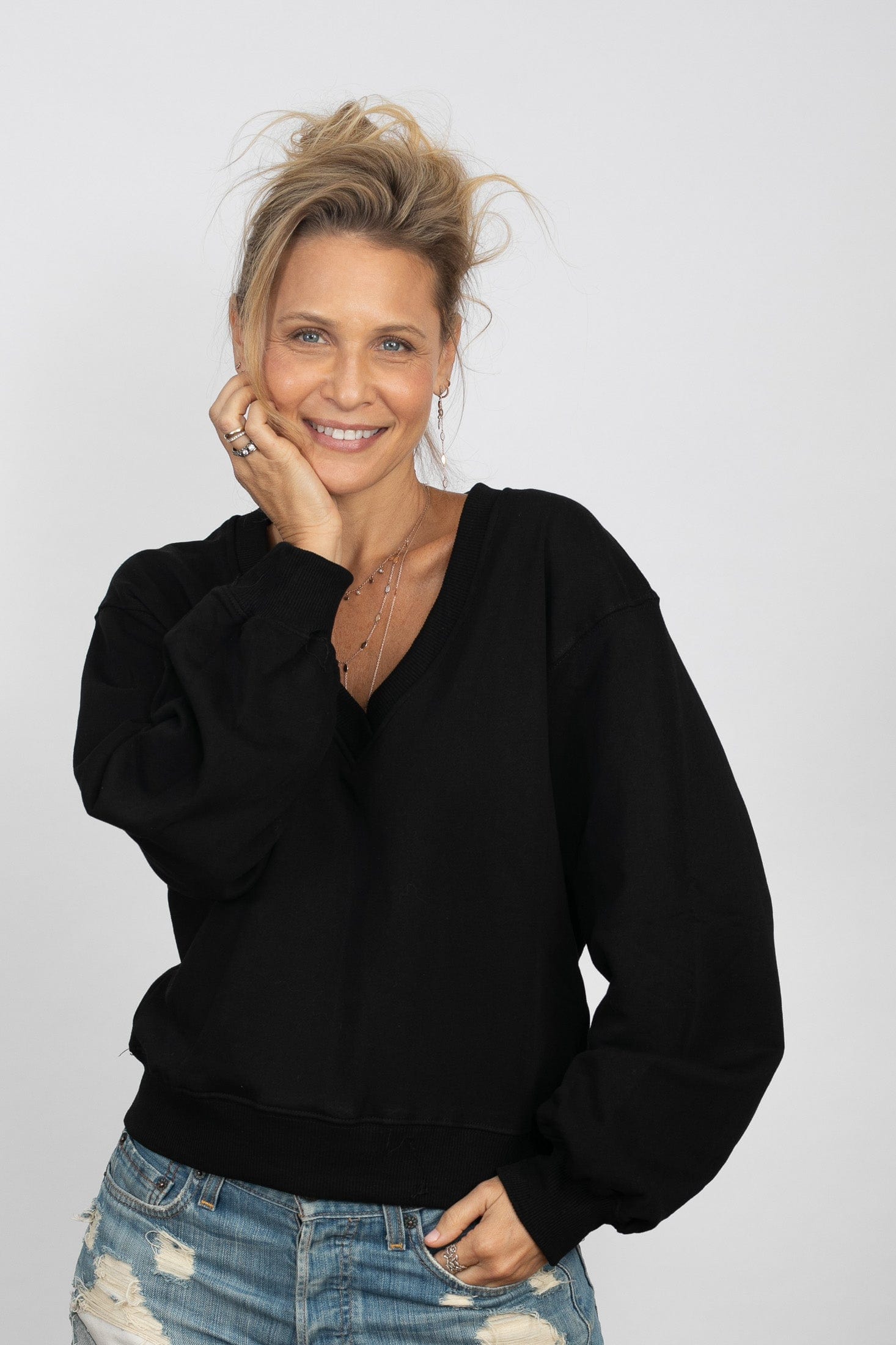 PEAR V  חולצת טרנינג שחורה image 5