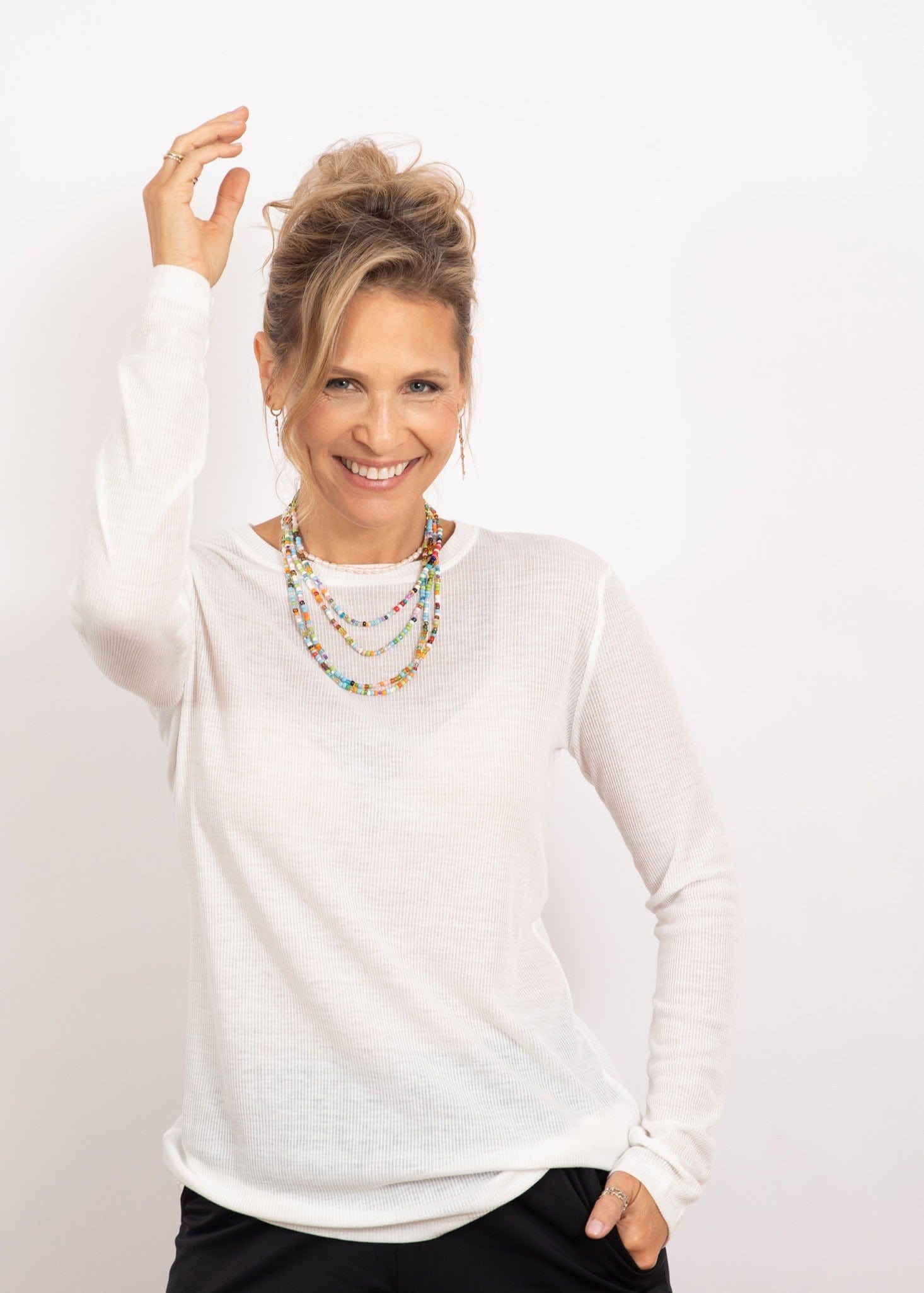 P SHIRT  חולצה לבנה בייסיק image 0