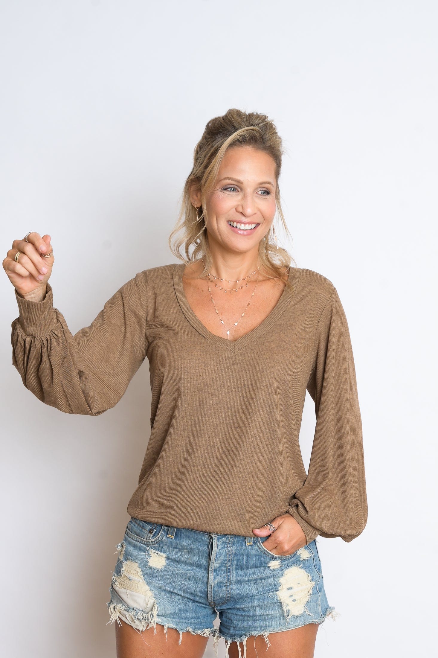 N SHIRT  חולצה חומה מעוצבת image 7