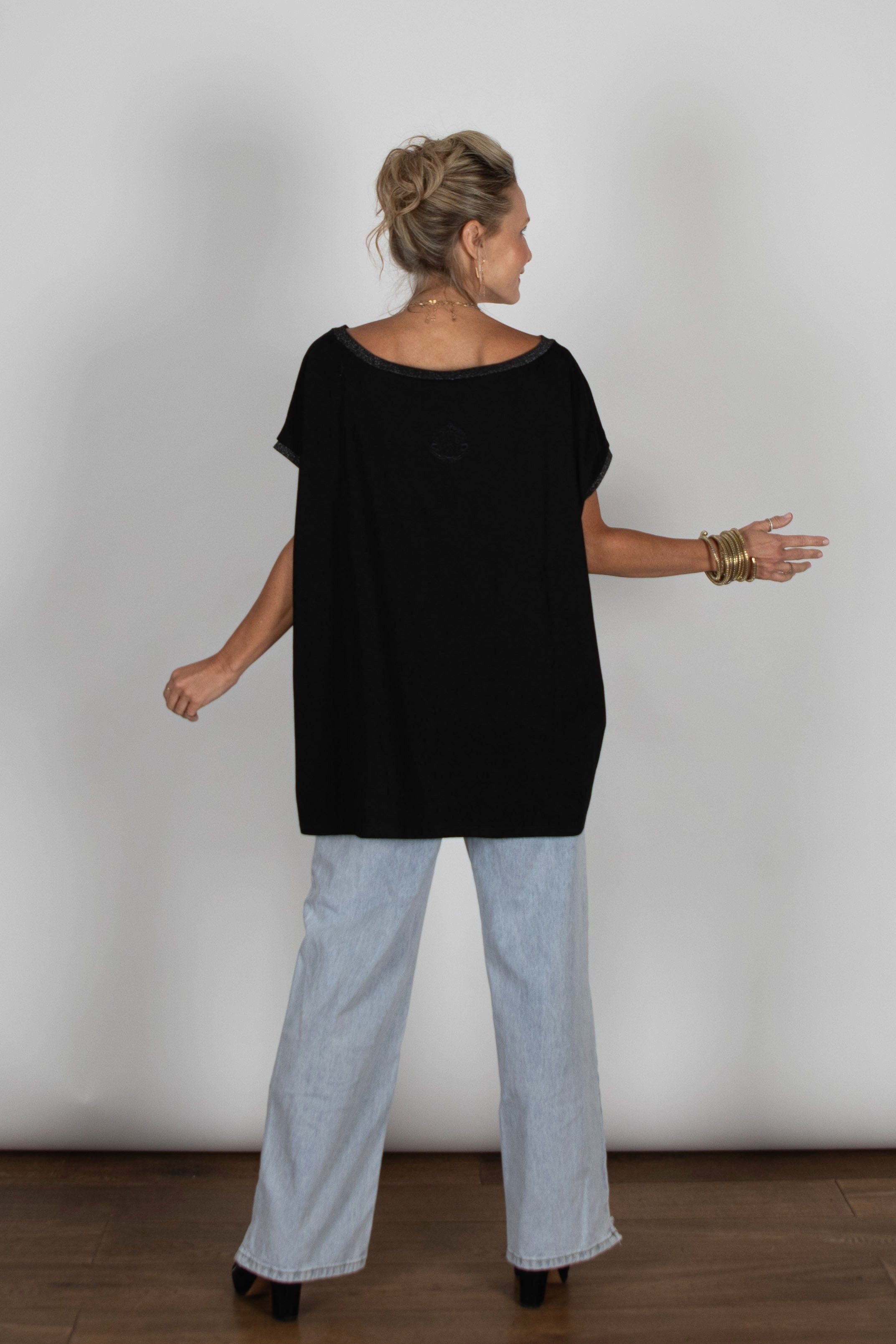 OFER חולצה שחורה אוברסייז image 9