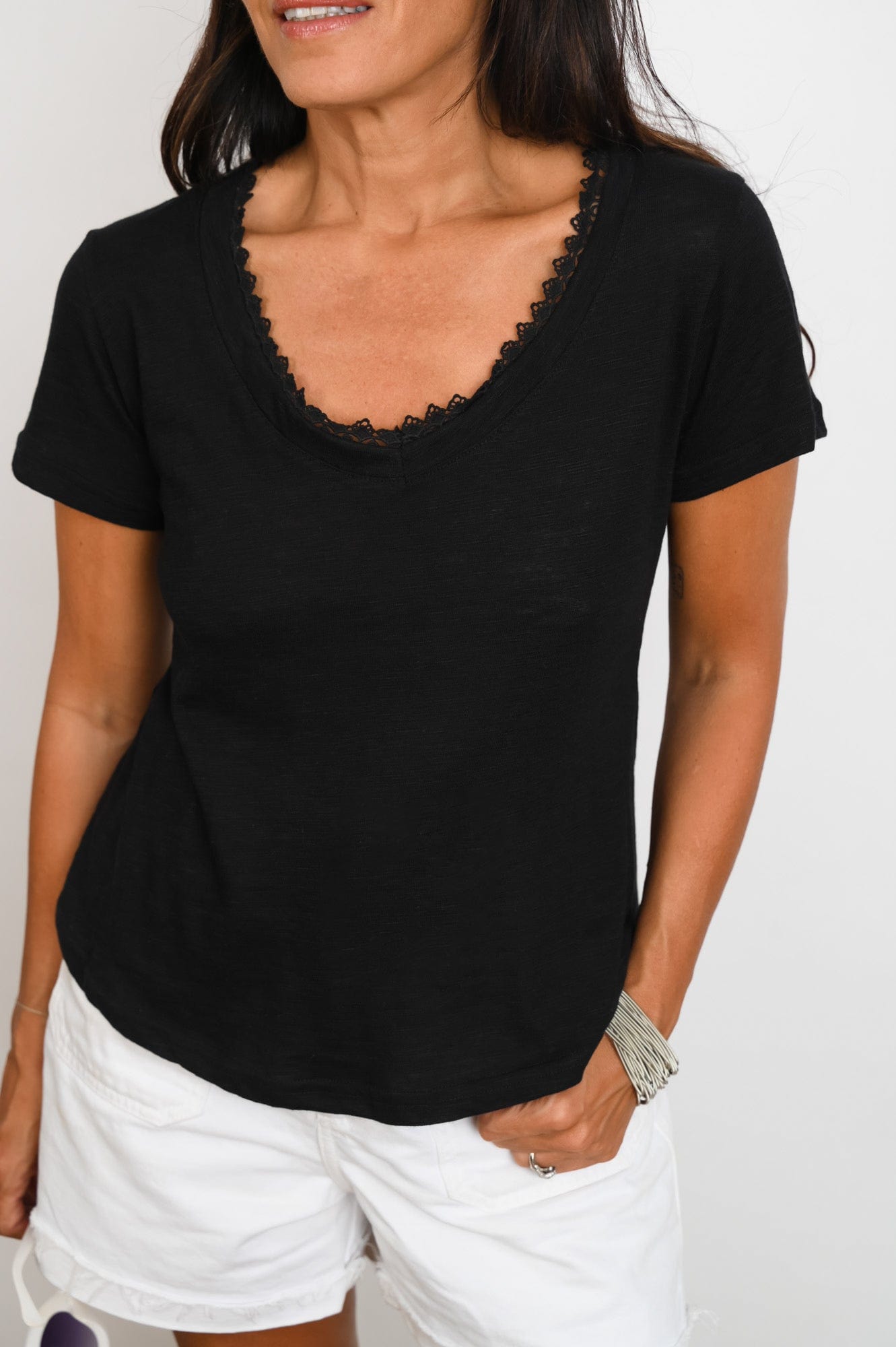 KOR V חולצה תחרה צרה שחור image 1