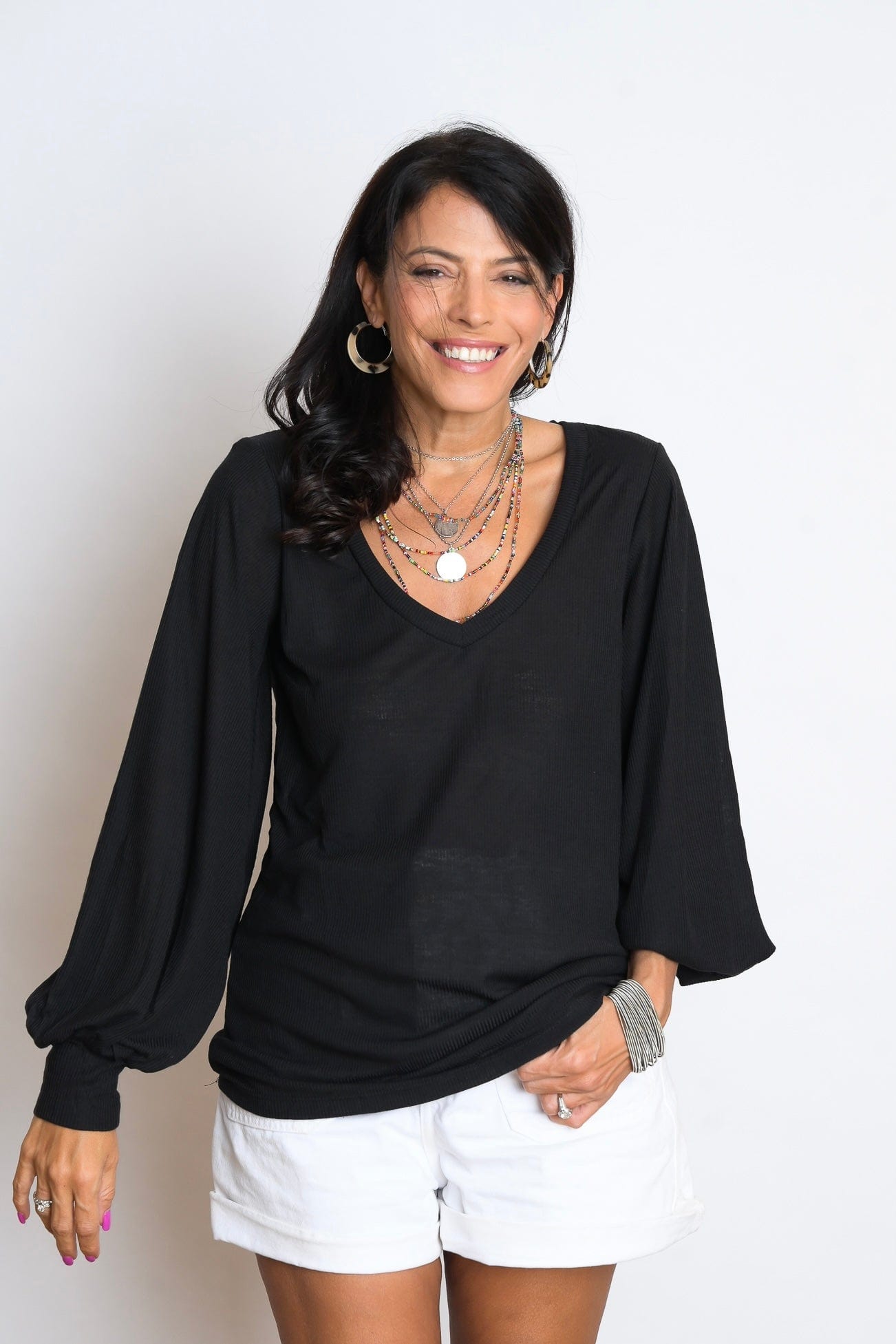 N SHIRT  חולצה שחורה מעוצבת image 0