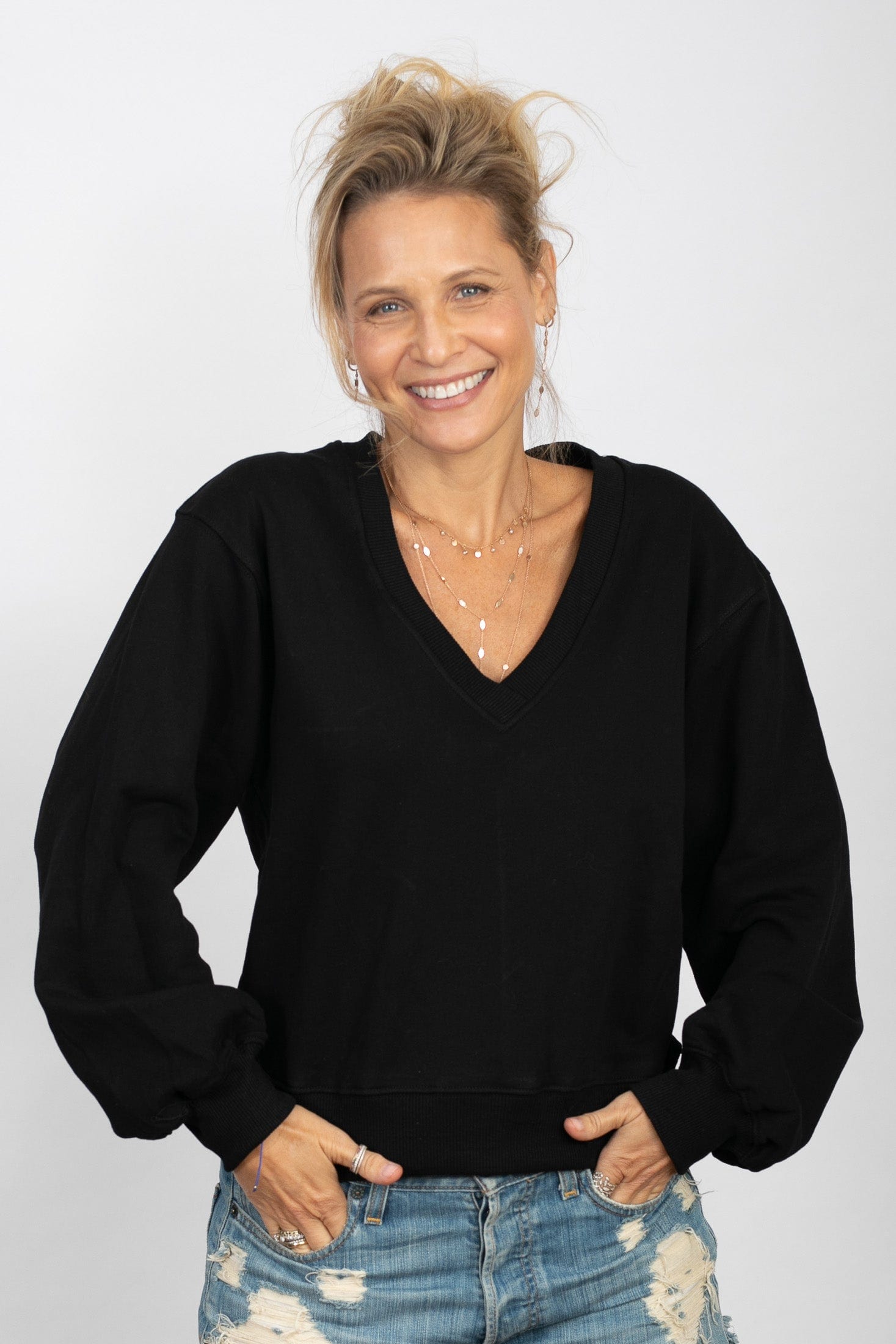 PEAR V  חולצת טרנינג שחורה image 4