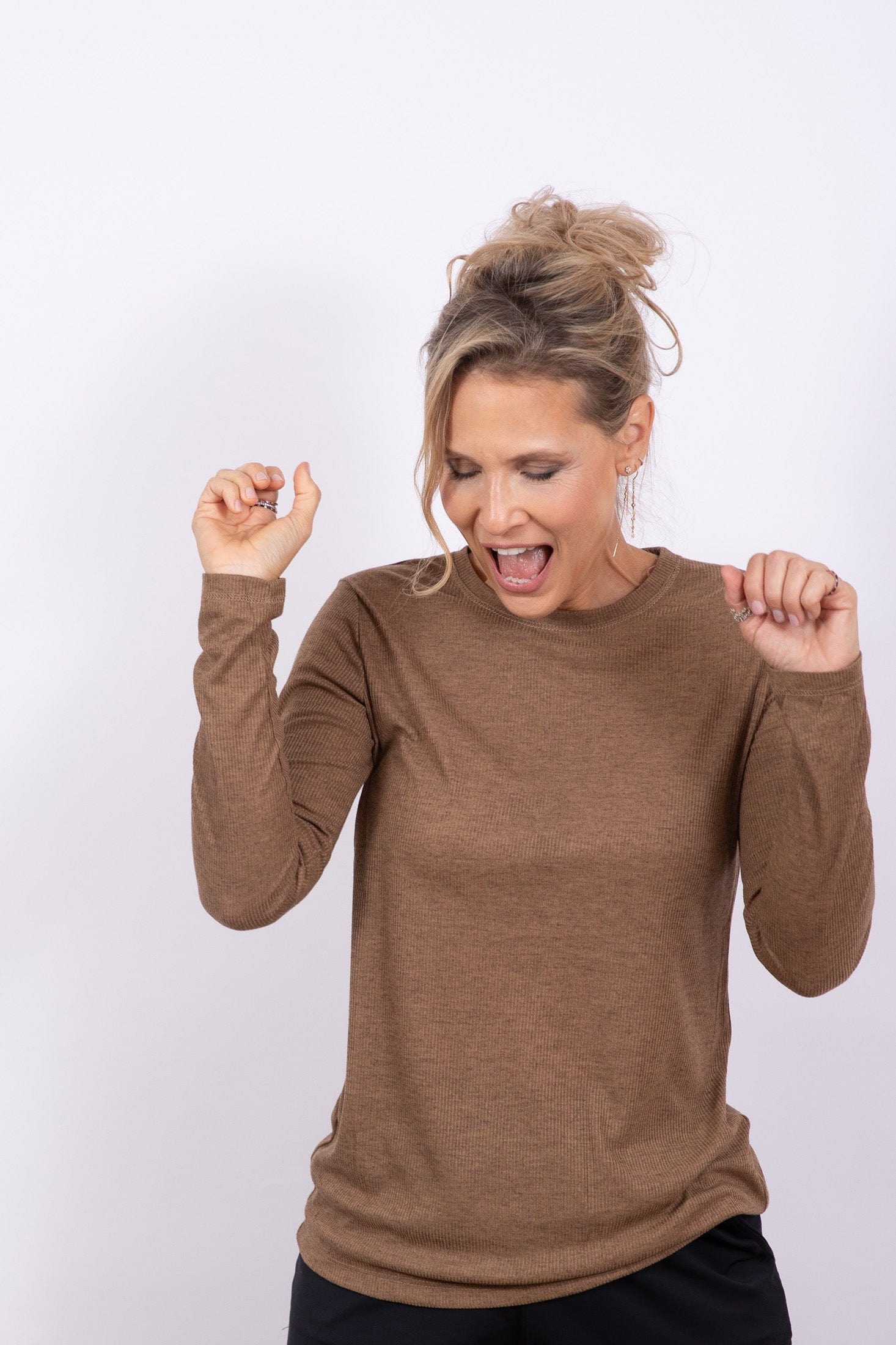 P SHIRT  חולצה בייסיק image 2