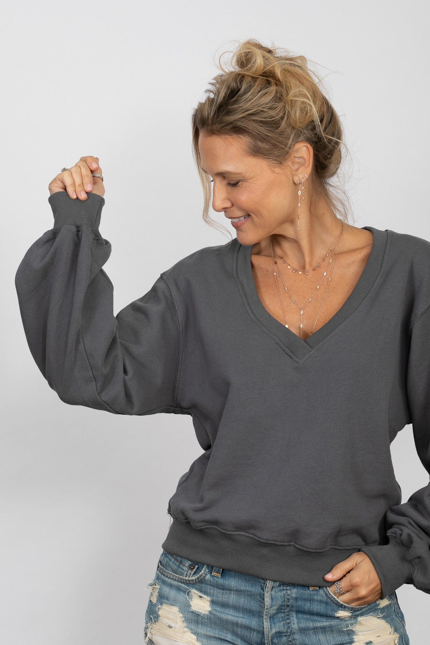 PEAR V  חולצת טרנינג אפורה image 4