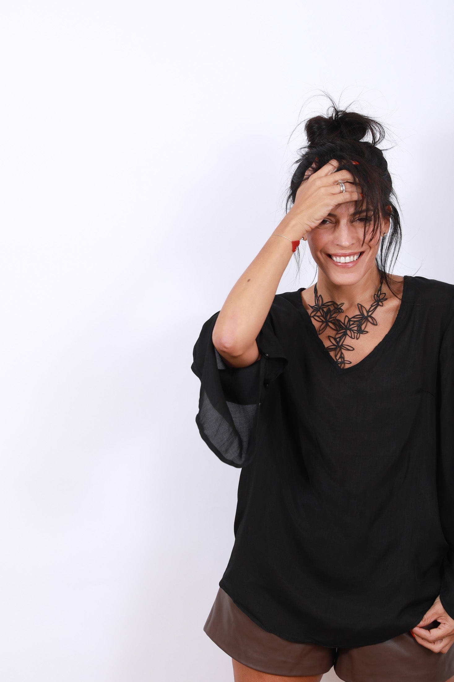 AVLON חולצה שחורה image 7