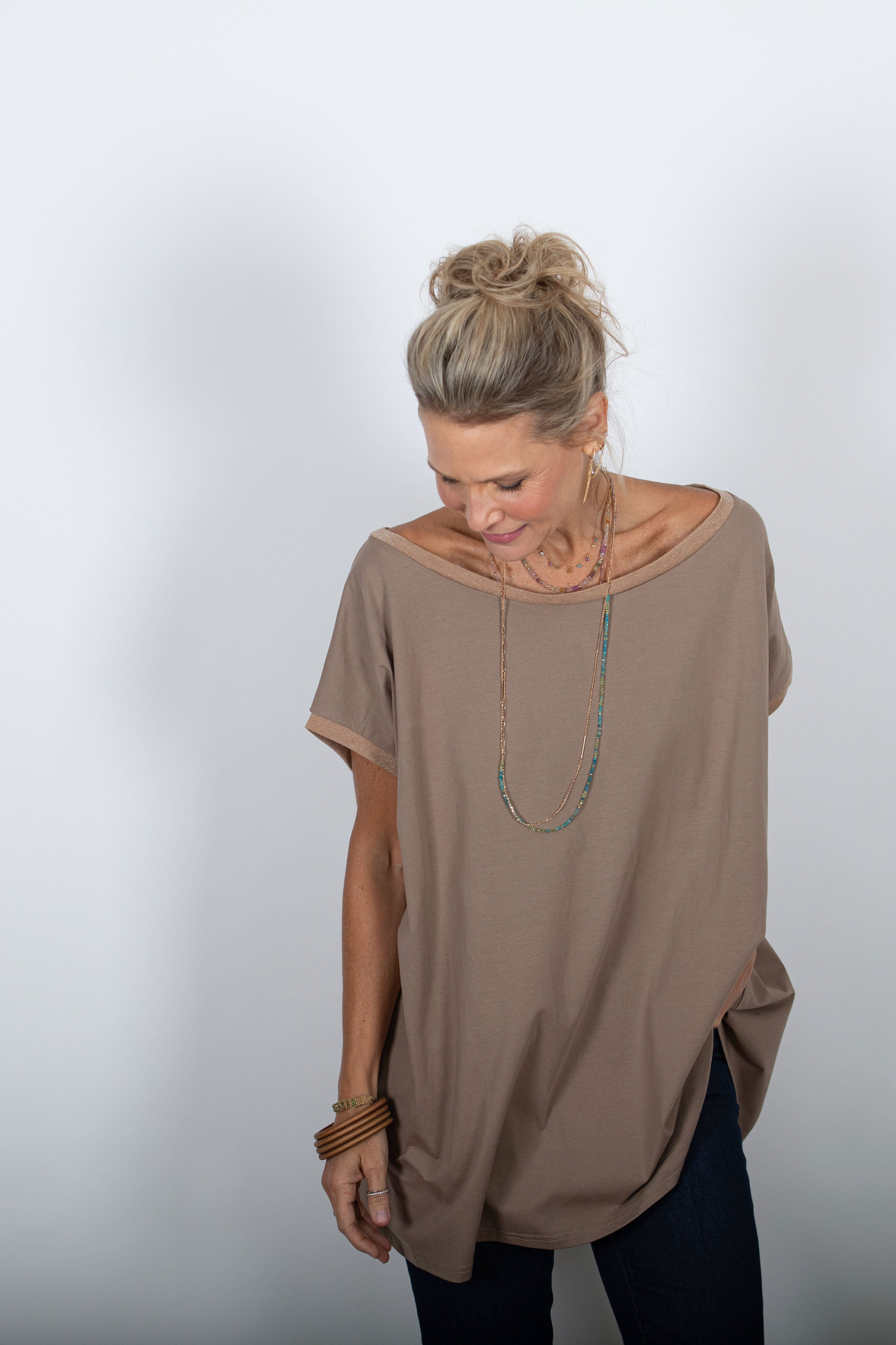 OFER חולצה קאמל אוברסייז image 5