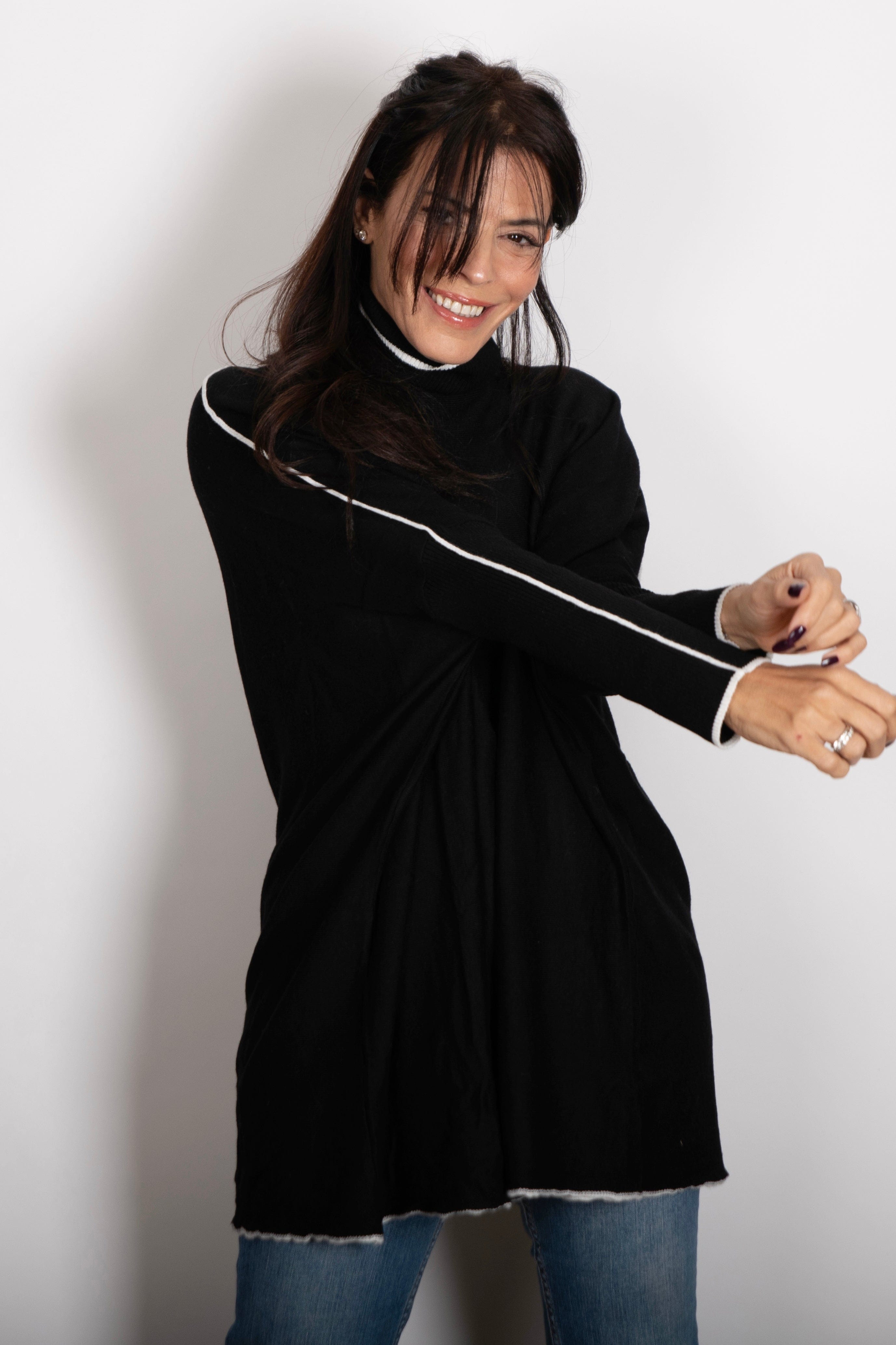 CHER סריג גולף אוברסייז שחור image 1