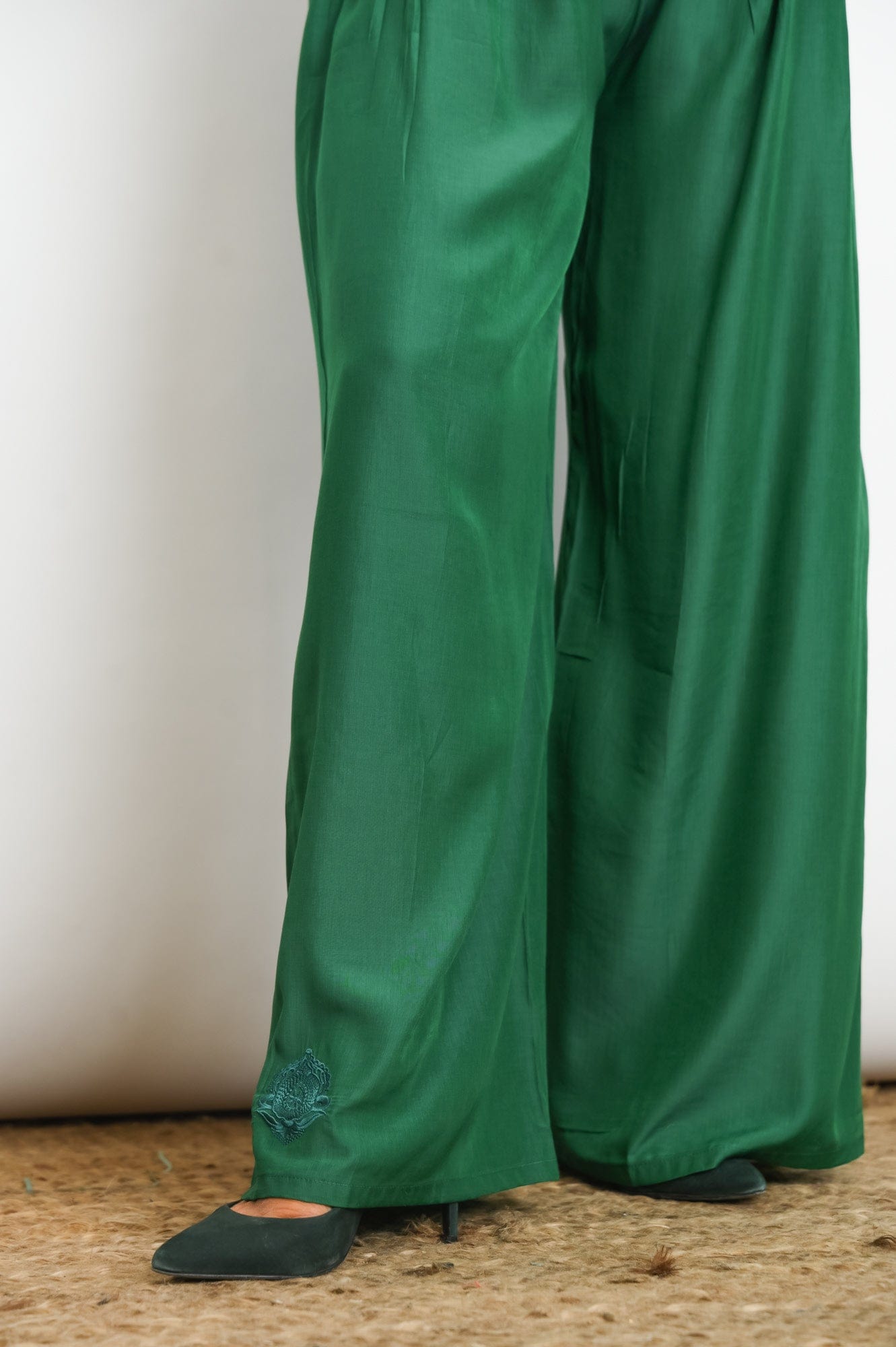 RON מכנסים בצבע ירוק image 11