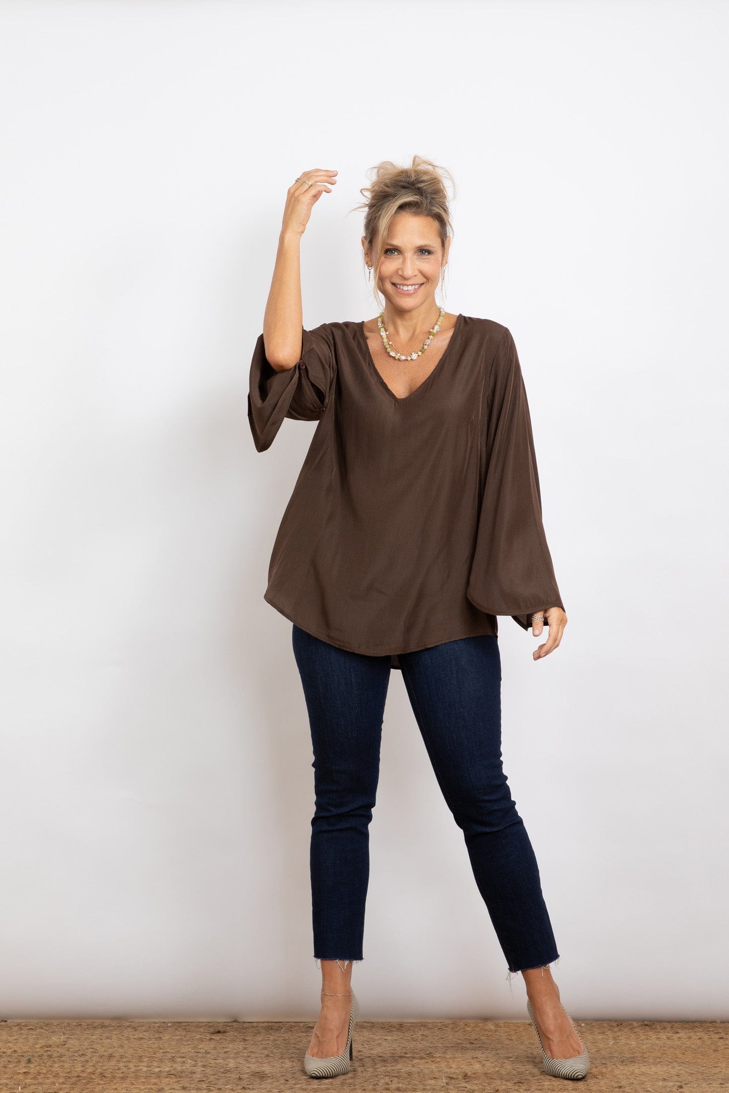 AVLON חולצה image 6