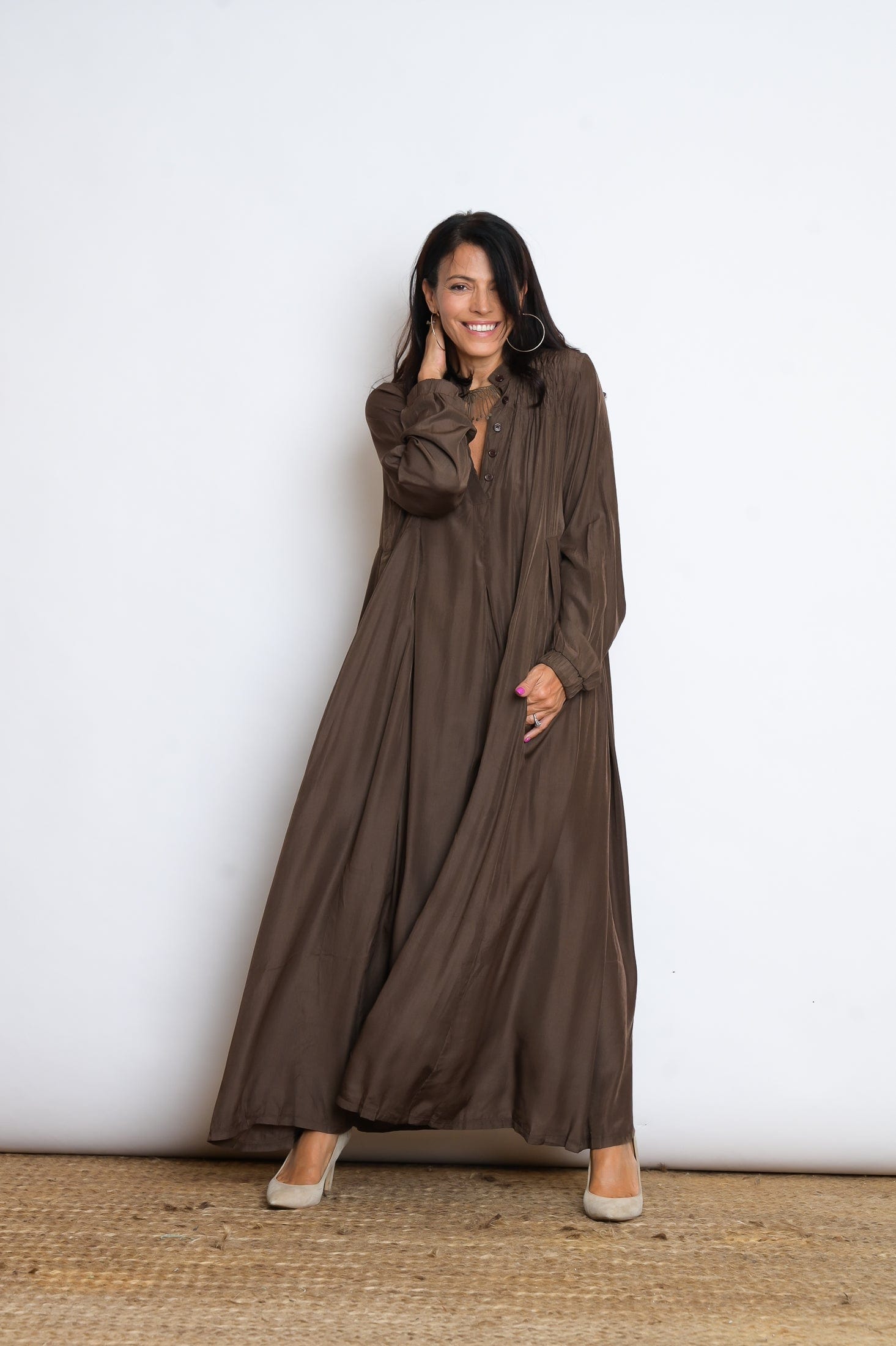 RANA שמלת אוברסייז חום image 2