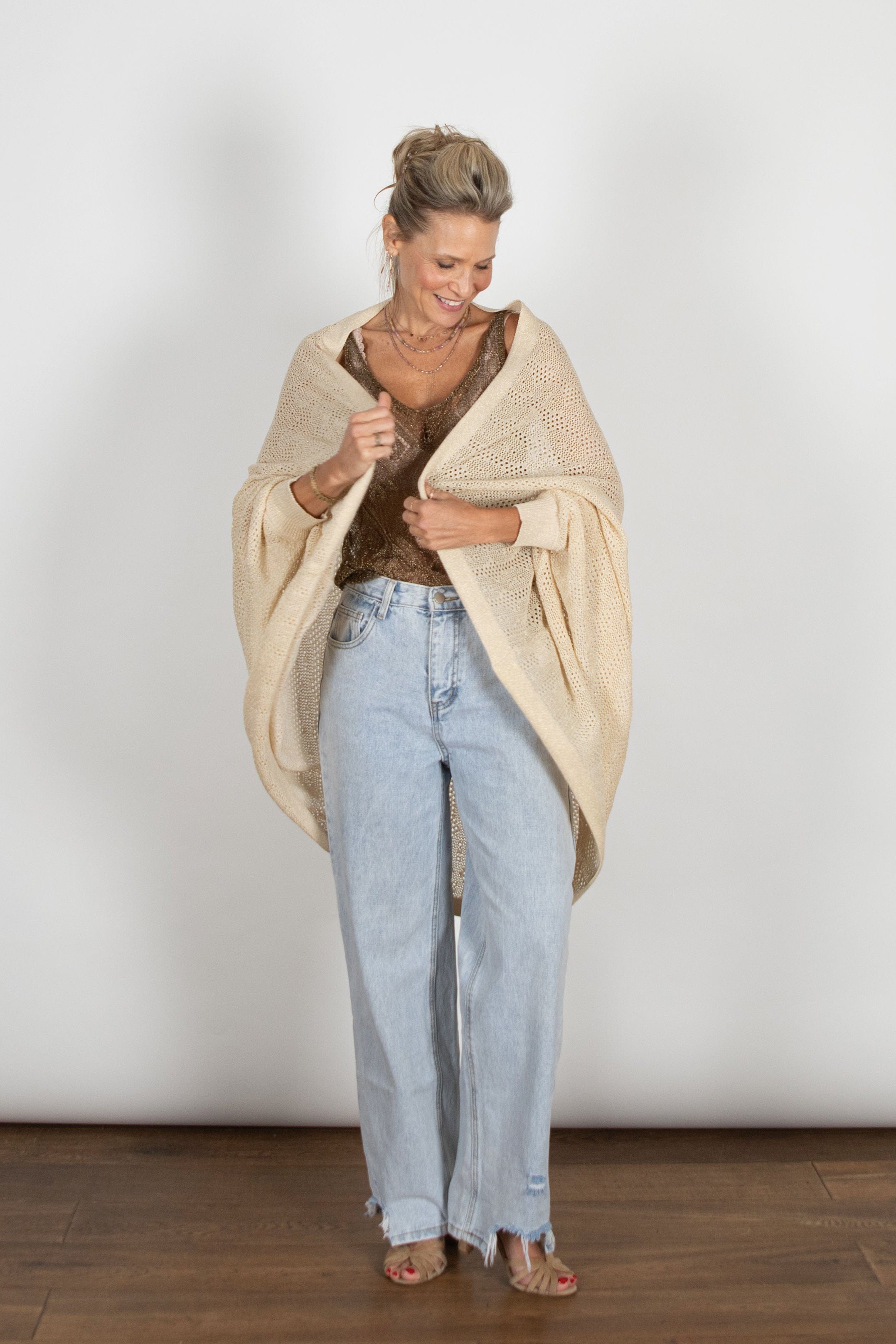 LIAM  עליונית סריג חורים קאמל זהב image 9