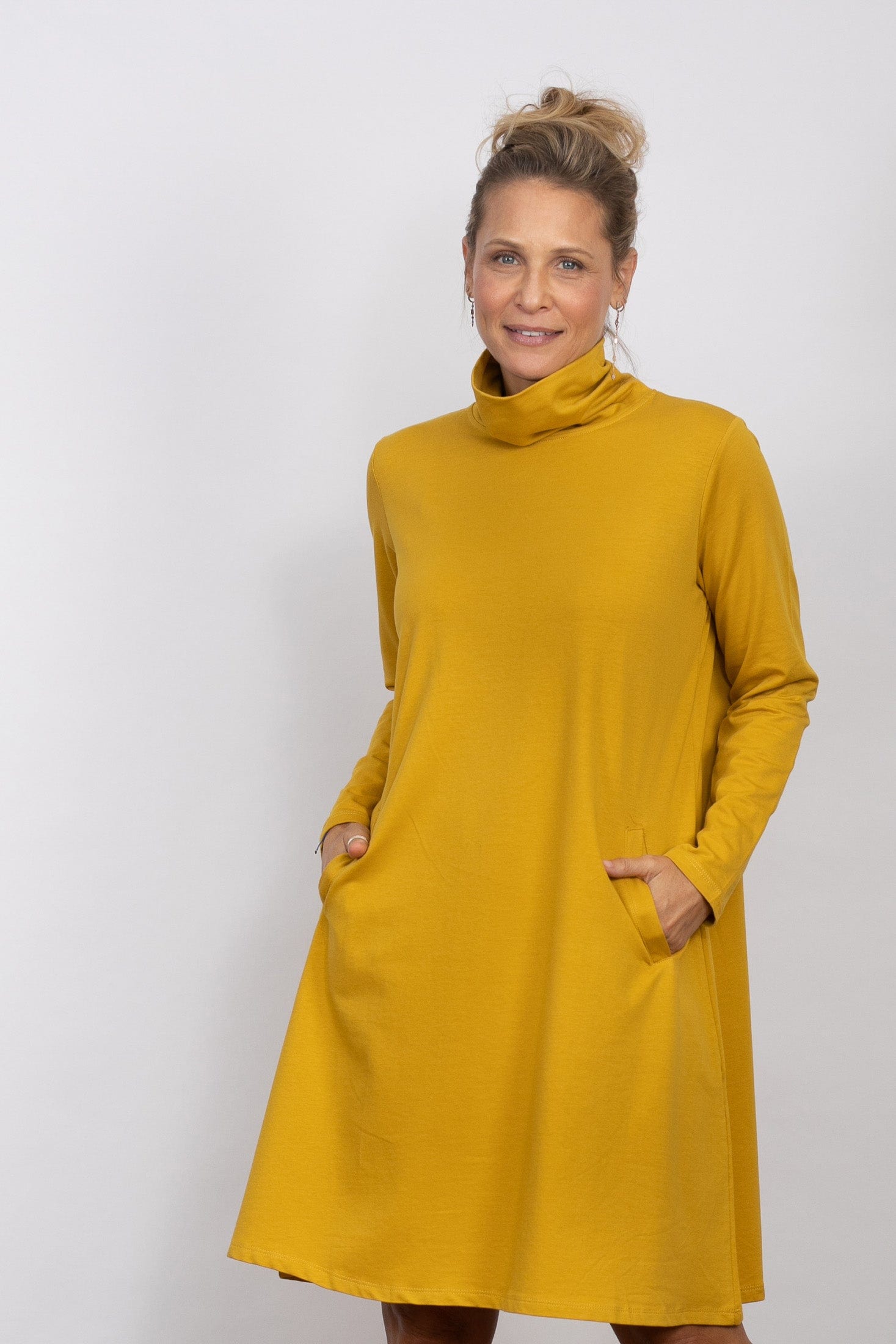 SALT   שמלת גולף פוטר דק image 6